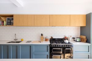 Kitchen- click for photo gallery